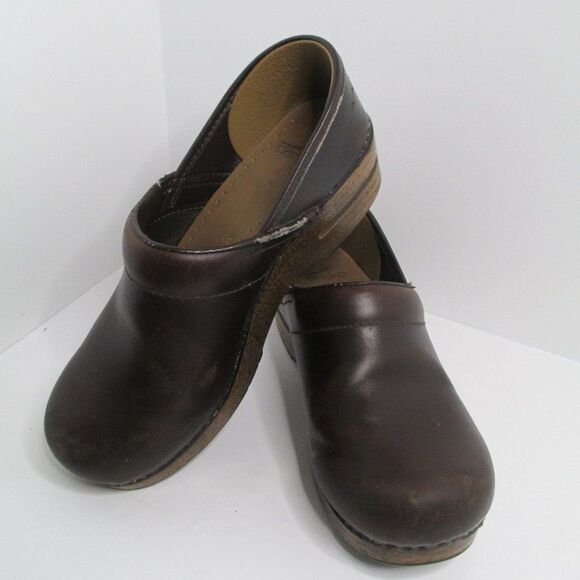 Dansko Brown Leather Professional Comfort Slip-On Clog Size EUR 39 US 8.5 - Picture 15 of 16